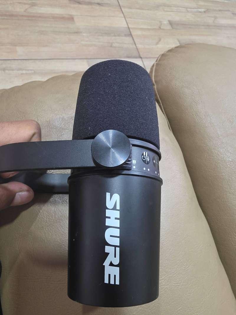 Shure MX7V Podcast grade mic for rent - Photo 2