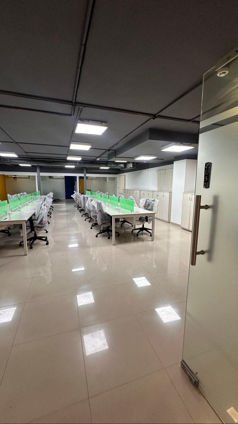 Ready-to-Move Office Space in Prime Location - Photo 2